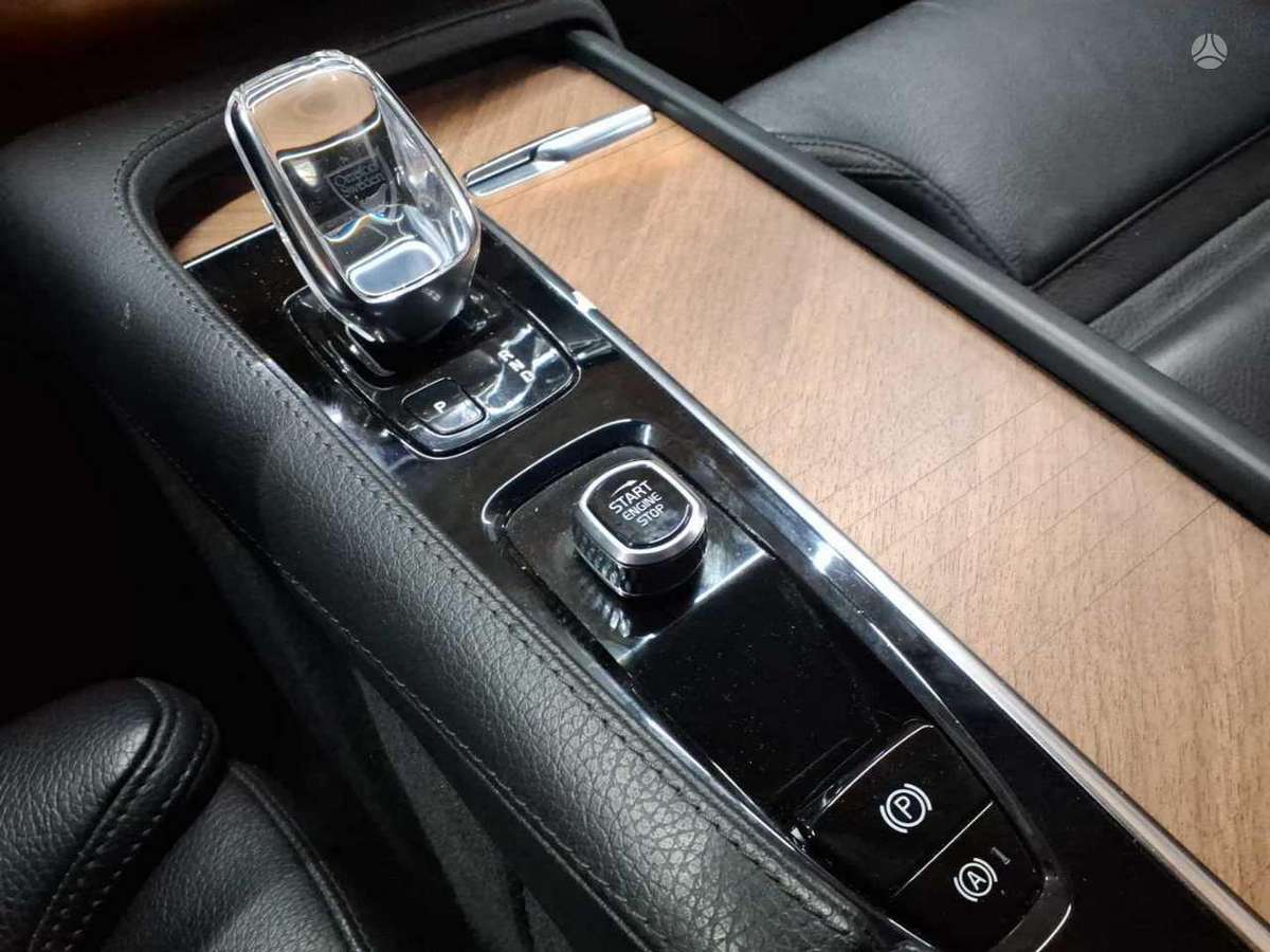 Volvo XC90 - 6