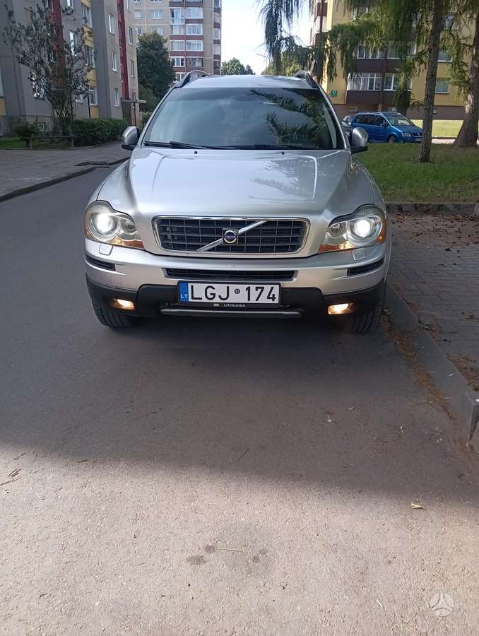 Volvo XC90 - 4