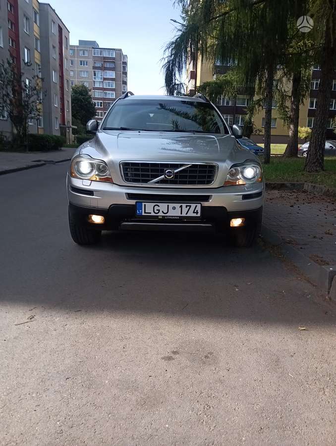 Volvo XC90 - 6