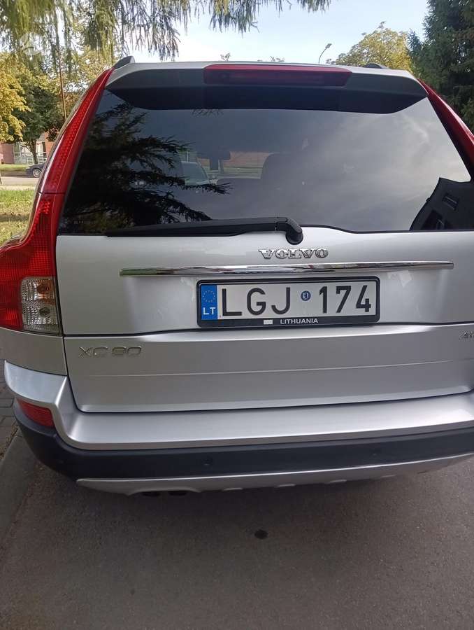 Volvo XC90 - 11