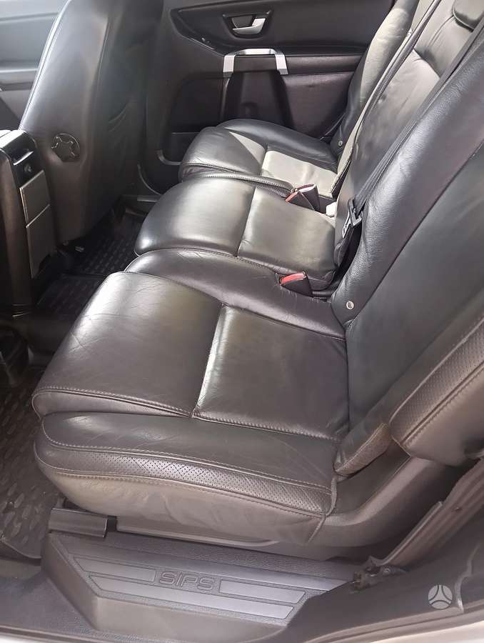 Volvo XC90 - 8