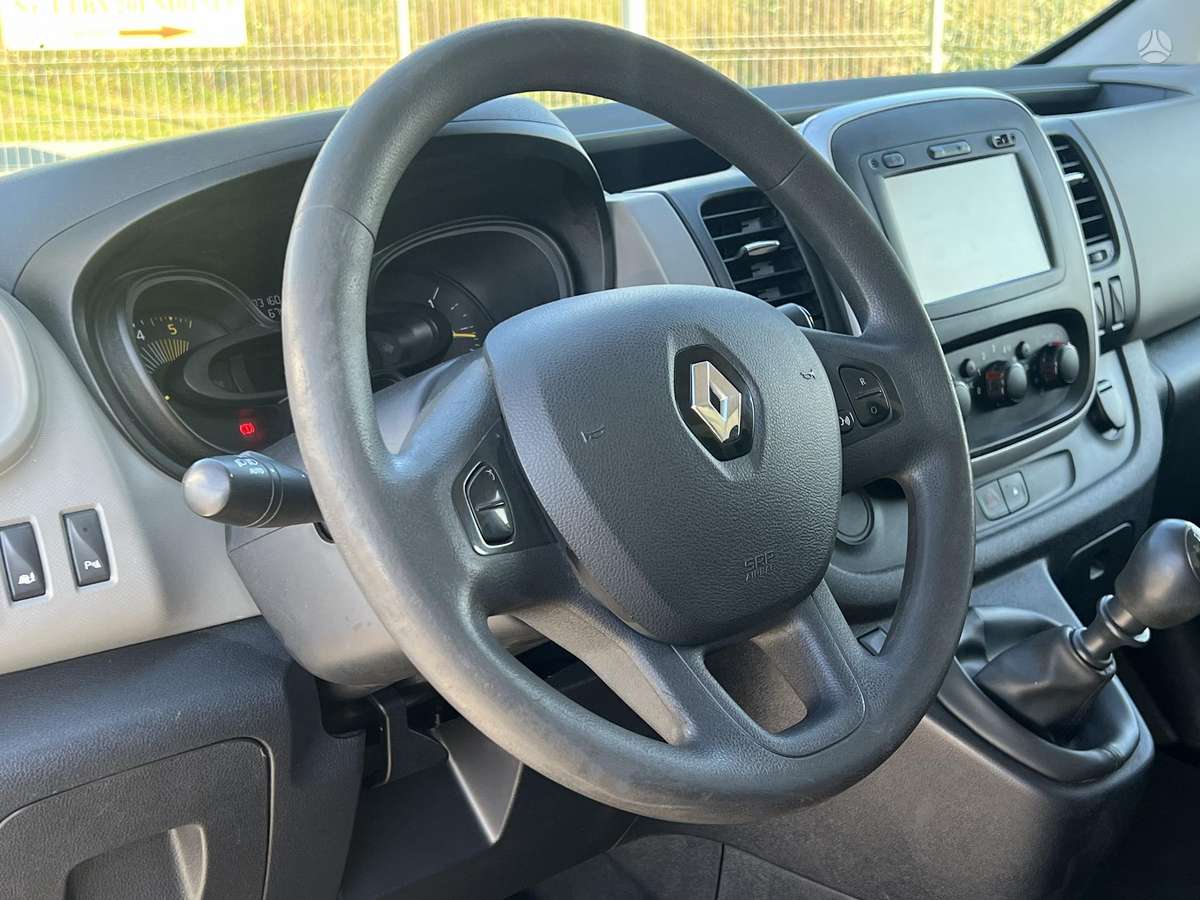 Renault Trafic - 11