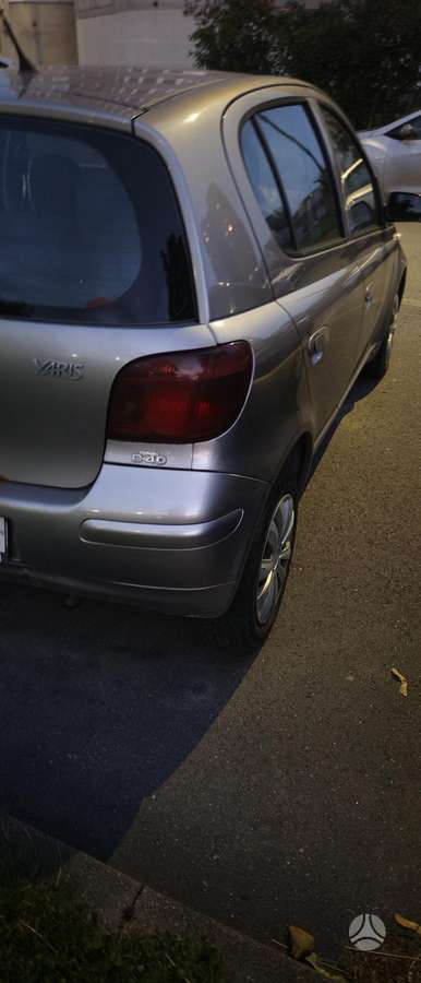 Toyota Yaris - 4