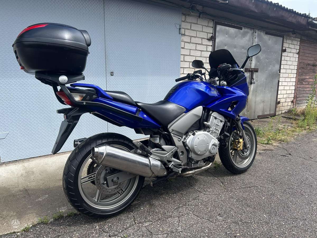 Honda CBF 1000cc, street / klasikiniai
