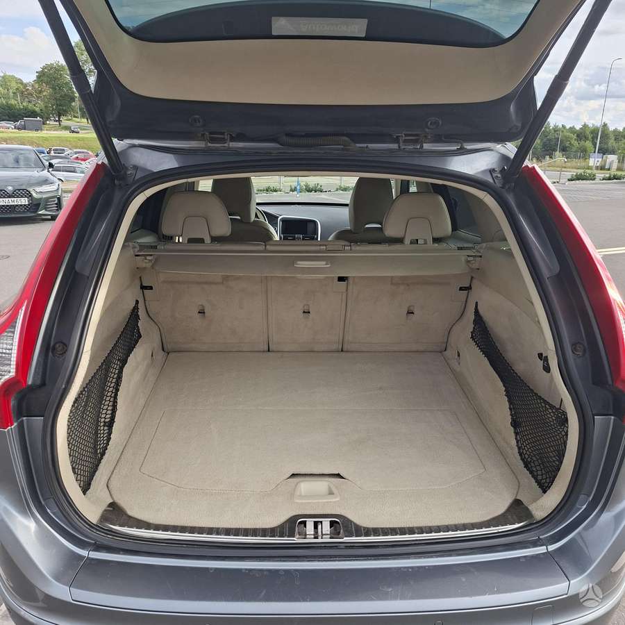 Volvo XC60 - 6