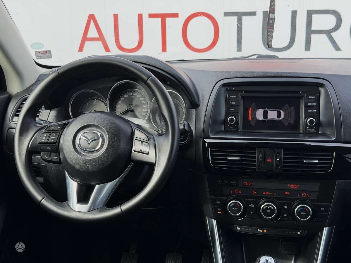 Mazda CX-5, 2.2 l., off-road / crossover