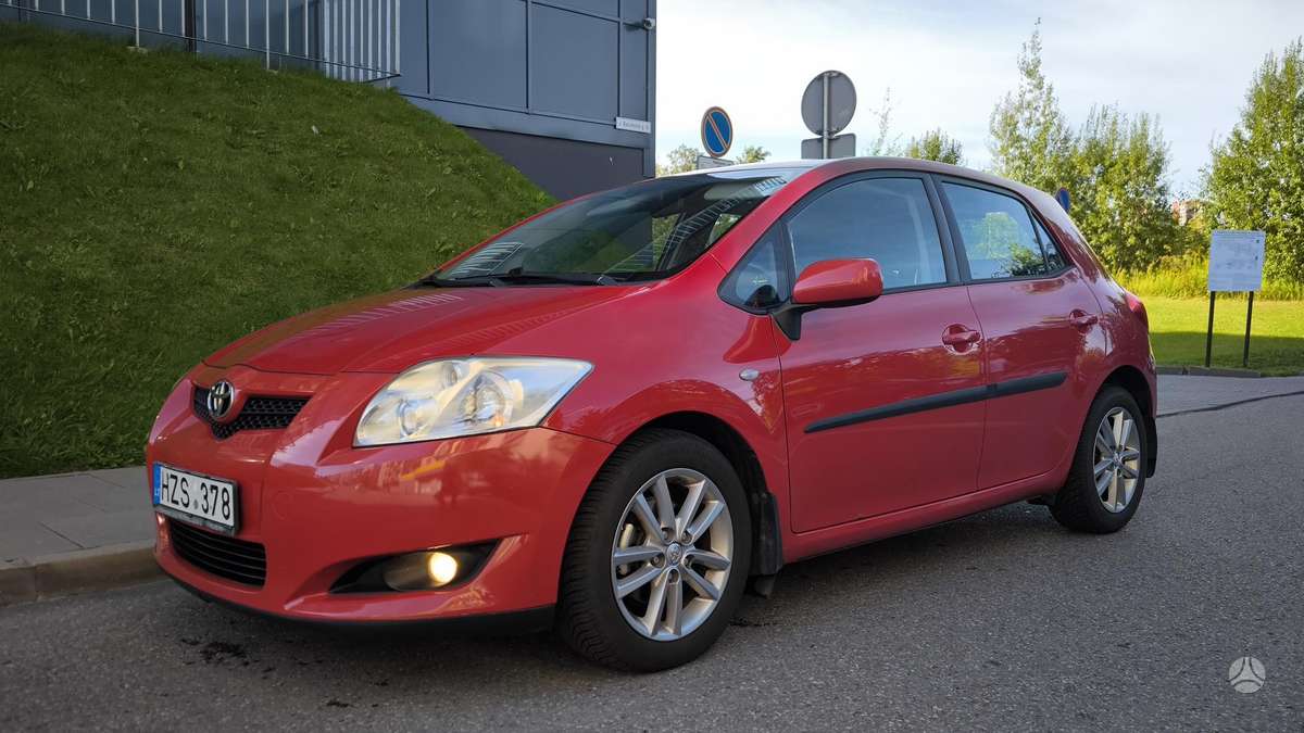 Toyota Auris - 4