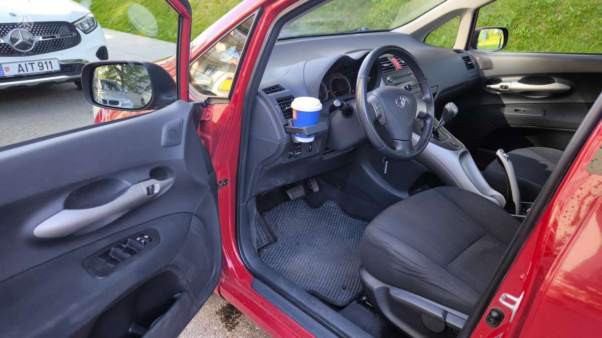 Toyota Auris - 9