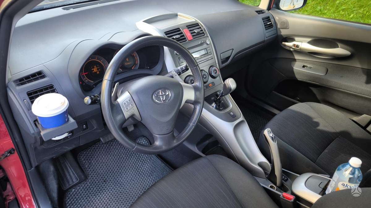 Toyota Auris - 10