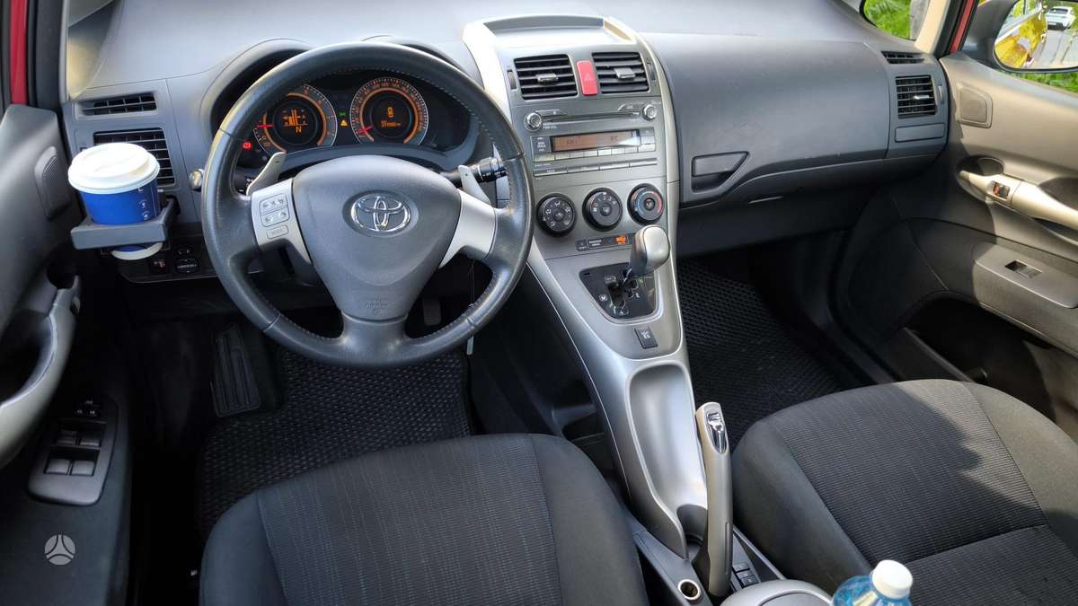 Toyota Auris - 12