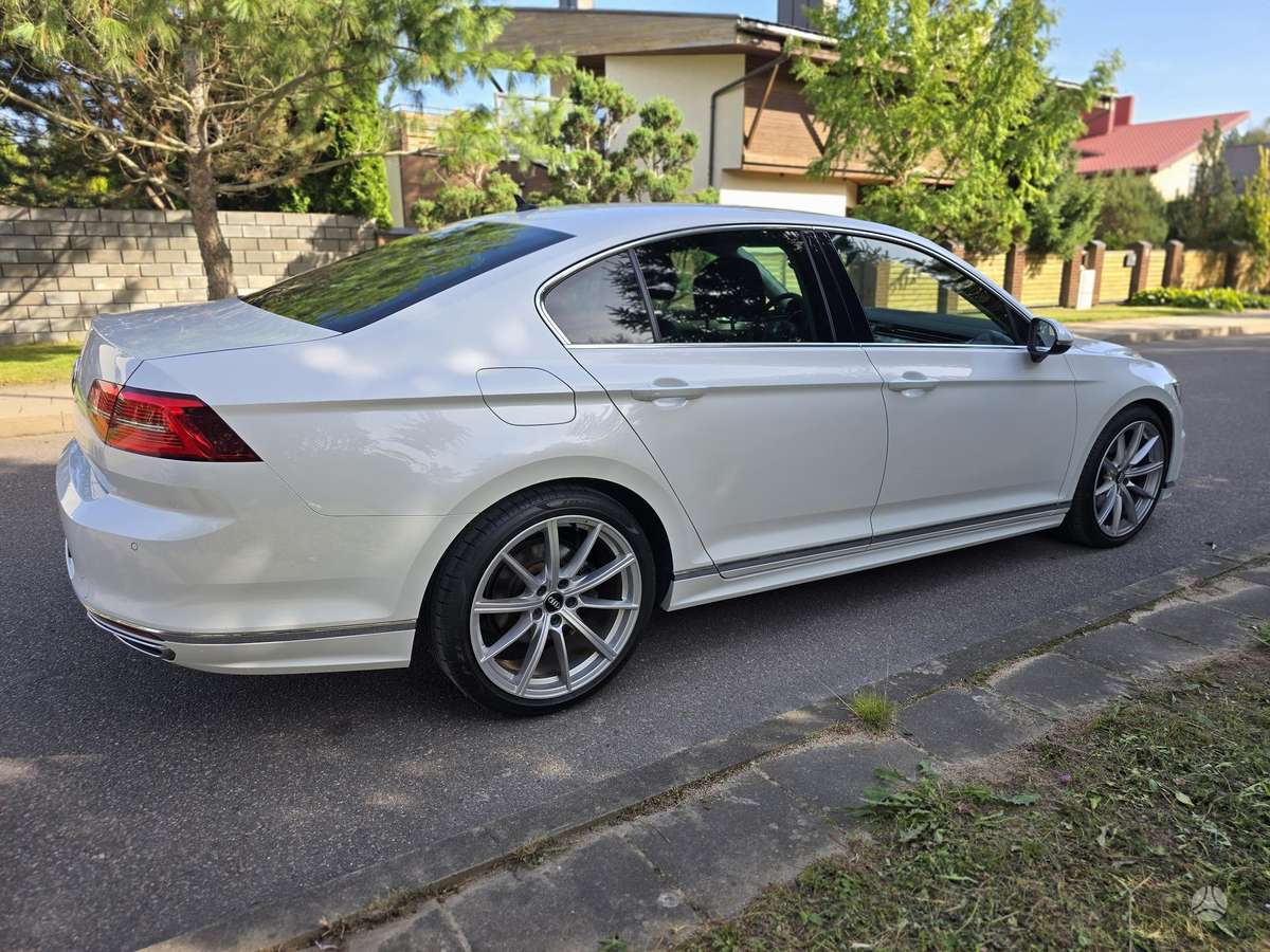 Volkswagen Passat - 9