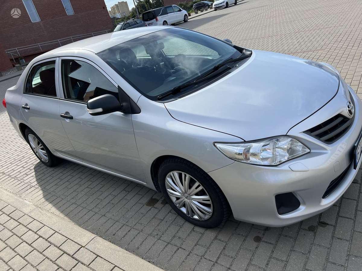 Toyota Corolla, 1.4 l., Седан