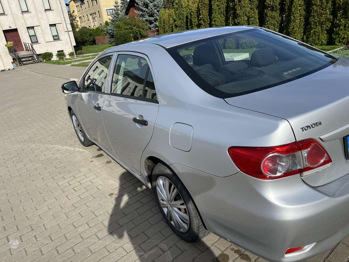 Toyota Corolla - 8