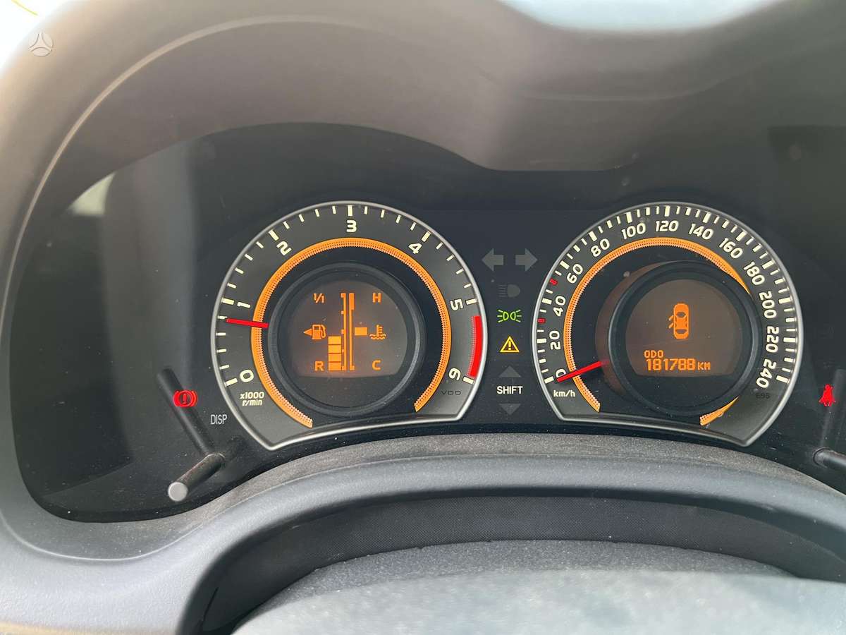 Toyota Corolla - 9
