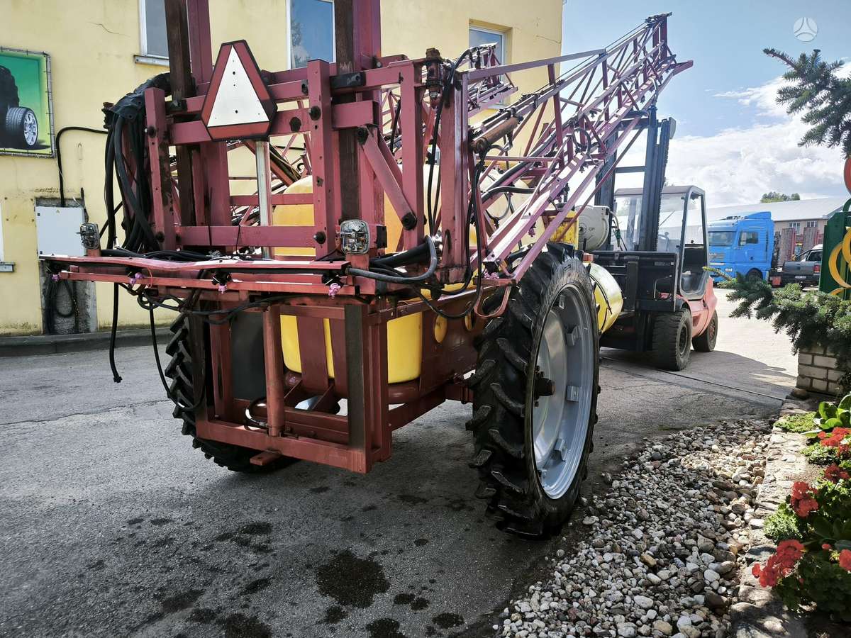 Hardi 2500, разбрызгиватели