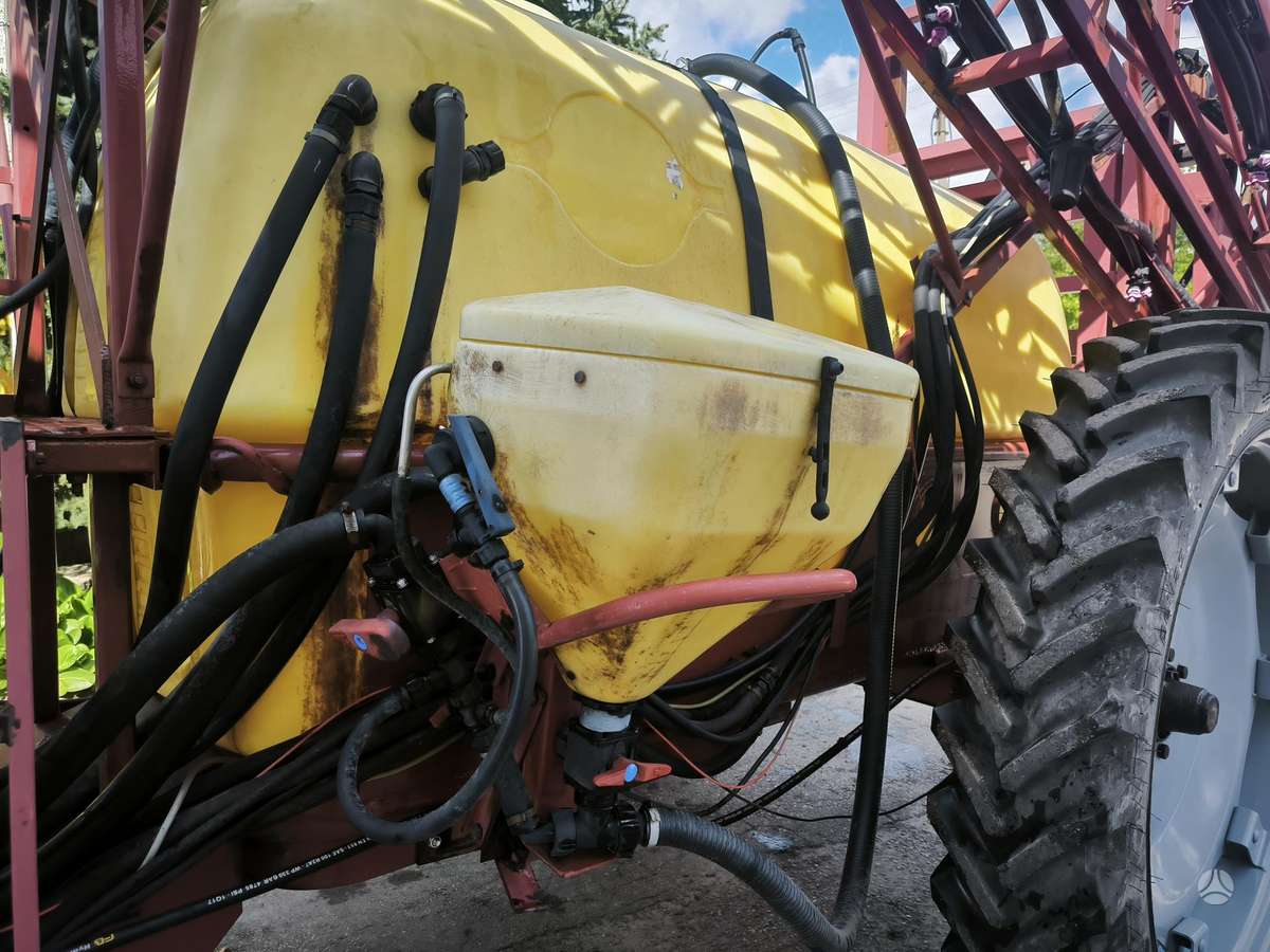 Hardi 2500, разбрызгиватели