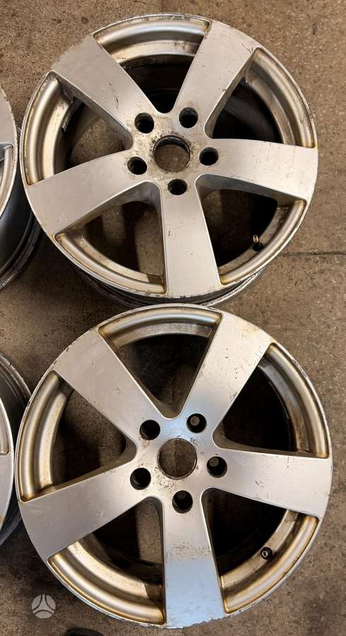 Volkswagen, light alloy, R17