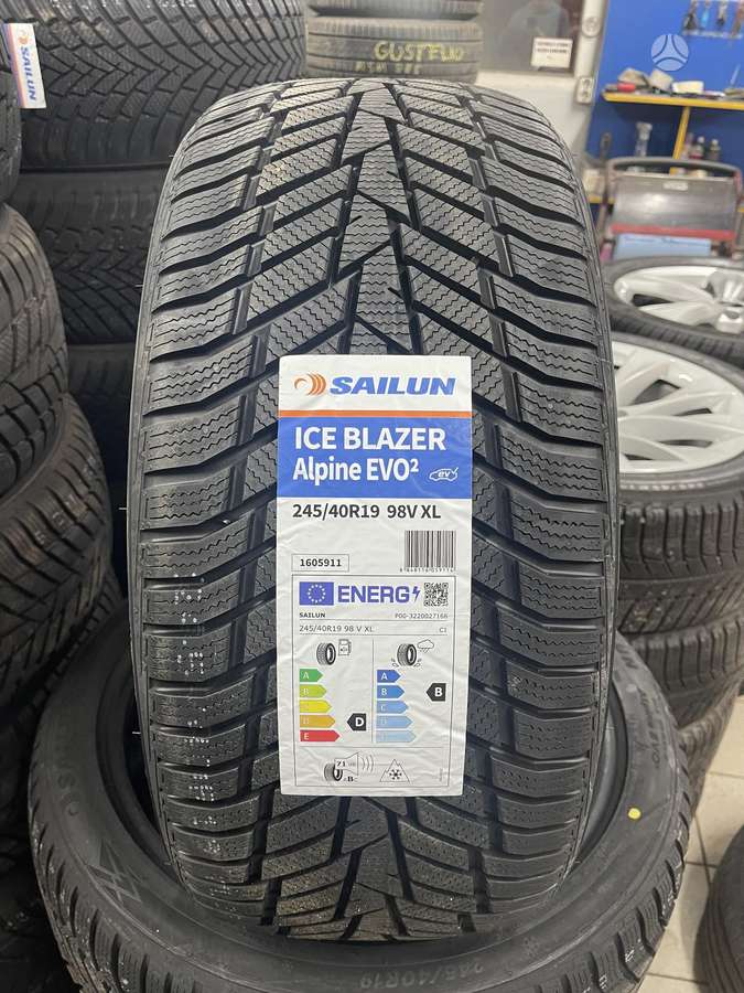 Sailun Ice Blazer Alpine Evo 2, winter 245/40 R19