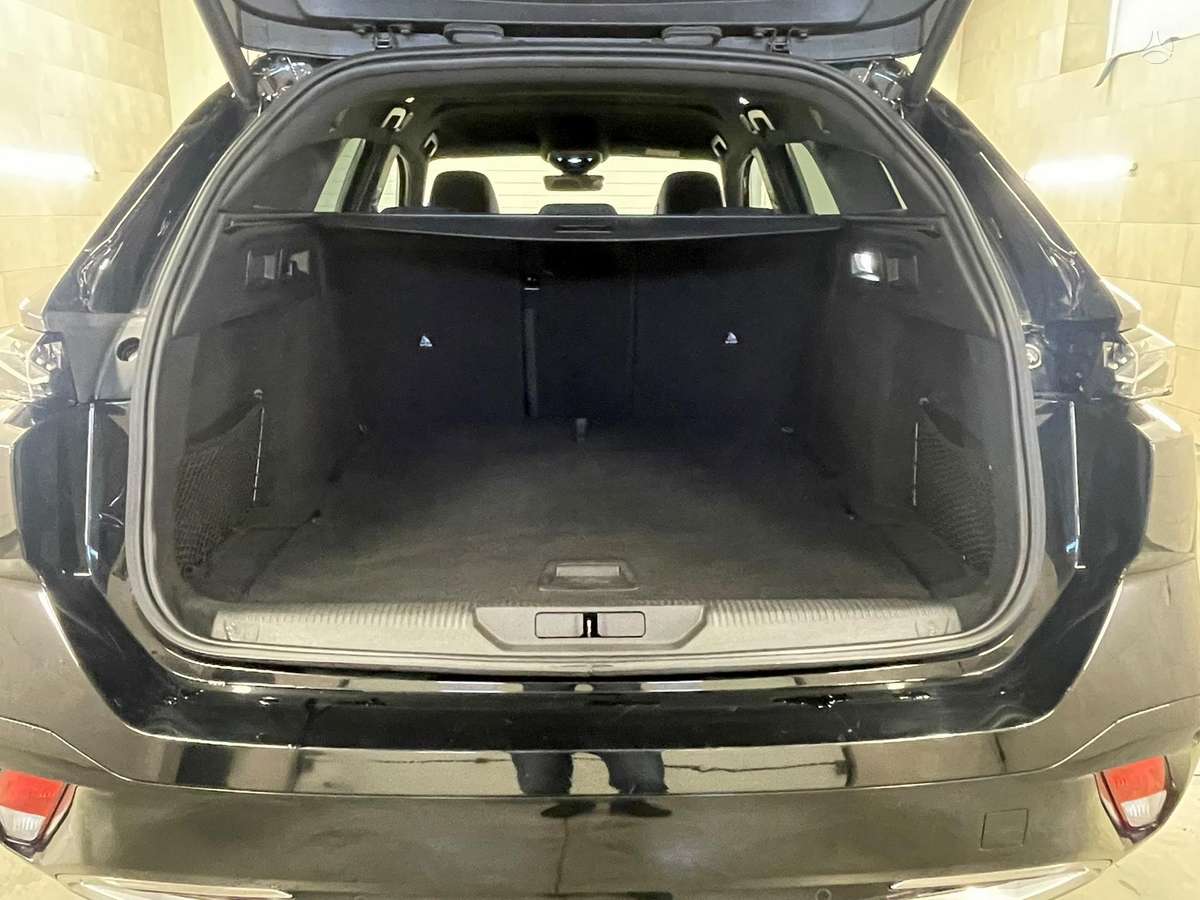 Peugeot 308, 1.2 l., Универсал