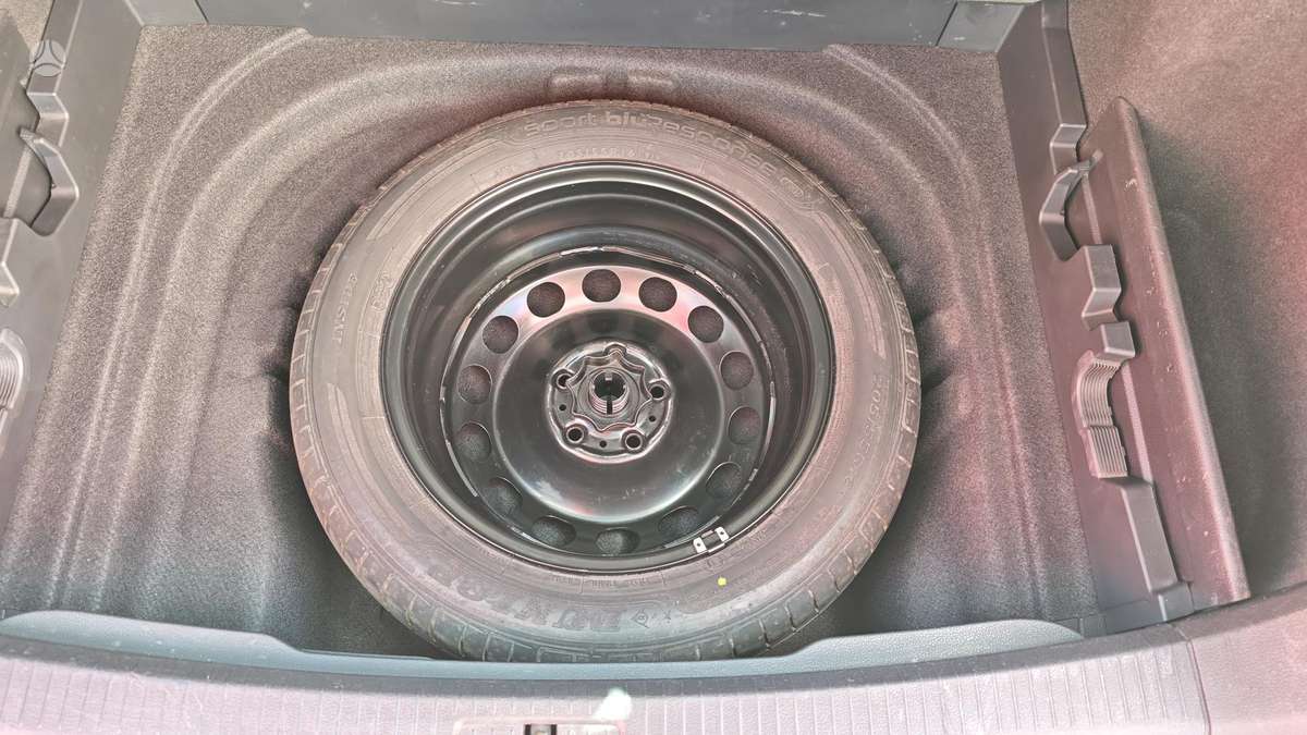 Volkswagen Golf, 1.6 l., Универсал