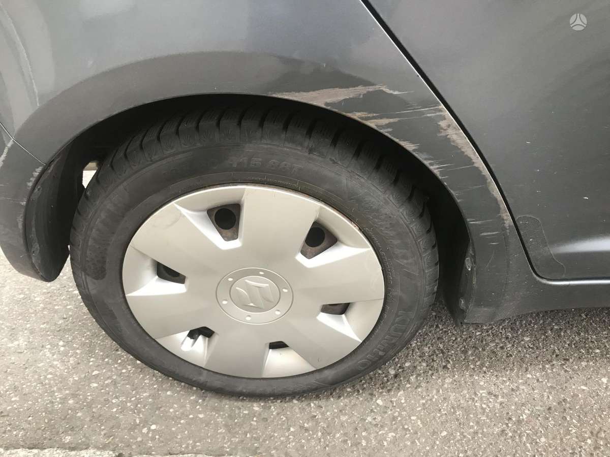 Suzuki Swift, 1.3 l., Хэтчбек