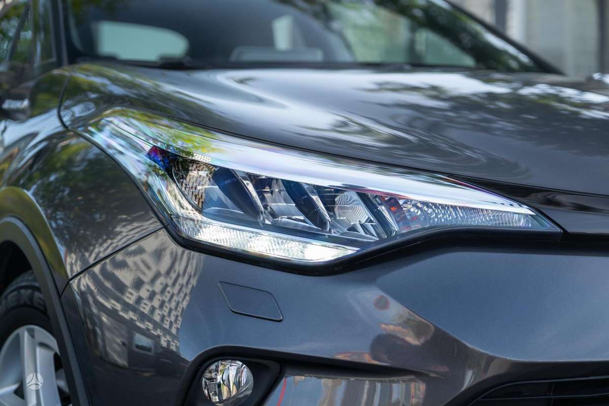 Toyota C-HR - 3