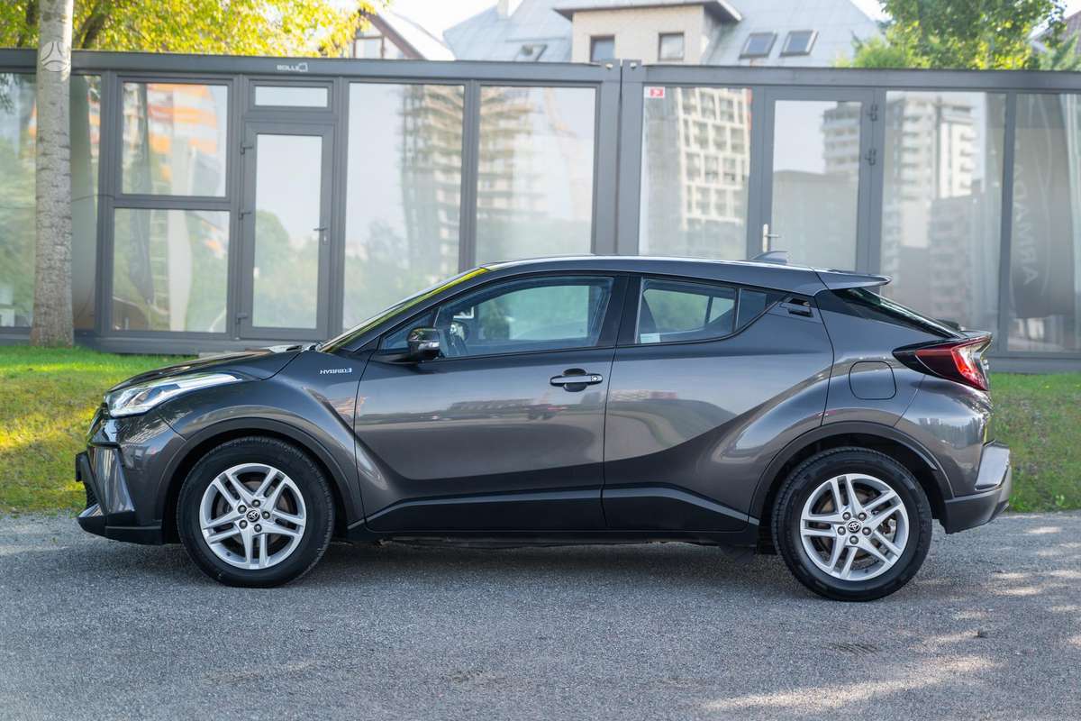 Toyota C-HR - 8