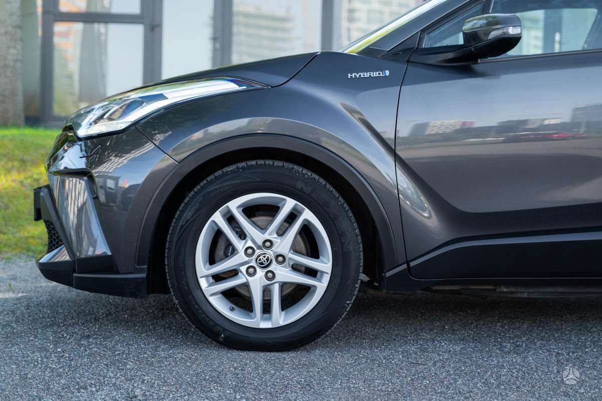 Toyota C-HR - 9