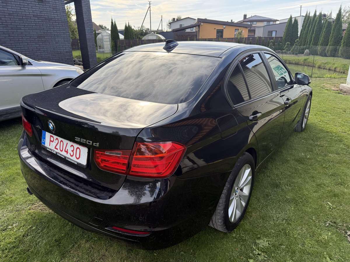 BMW 320, 2.0 l., Седан
