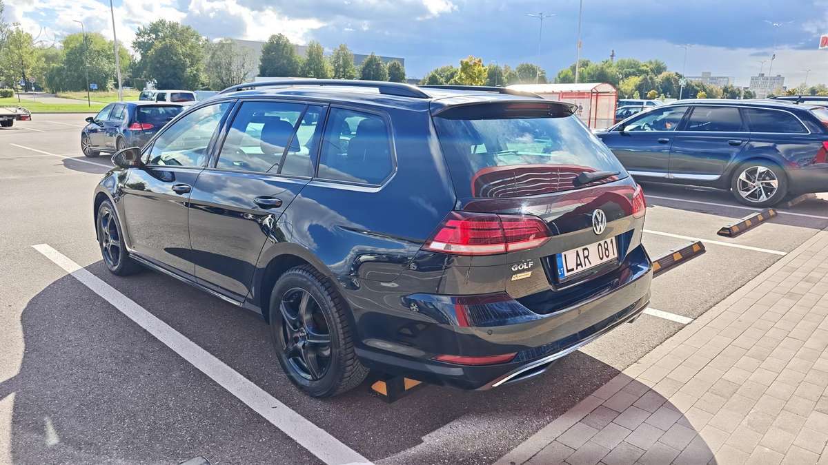 Volkswagen Golf - 7
