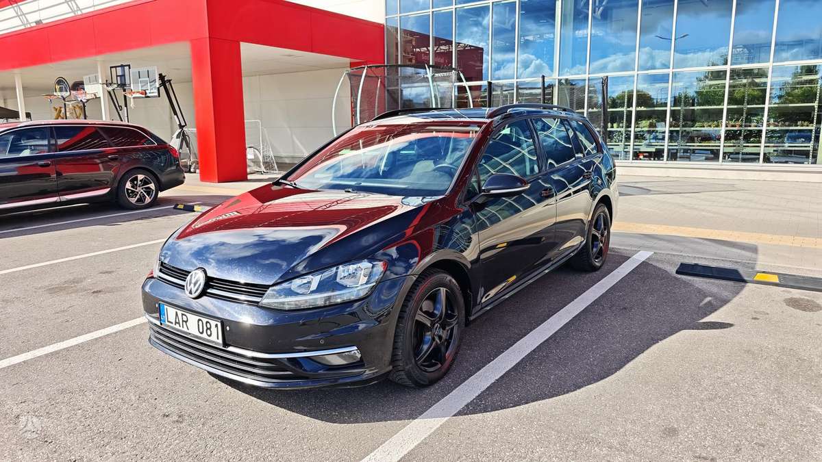 Volkswagen Golf - 3