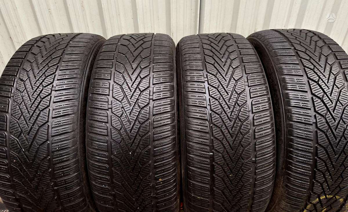 Semperit SPEED-GRIP 2, winter 225/50 R17