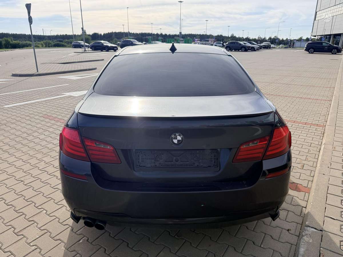 BMW 520, 2.0 l., sedanas