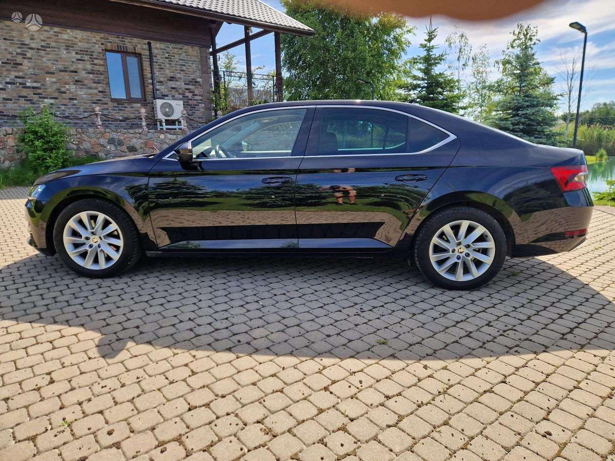 Škoda Superb - 8