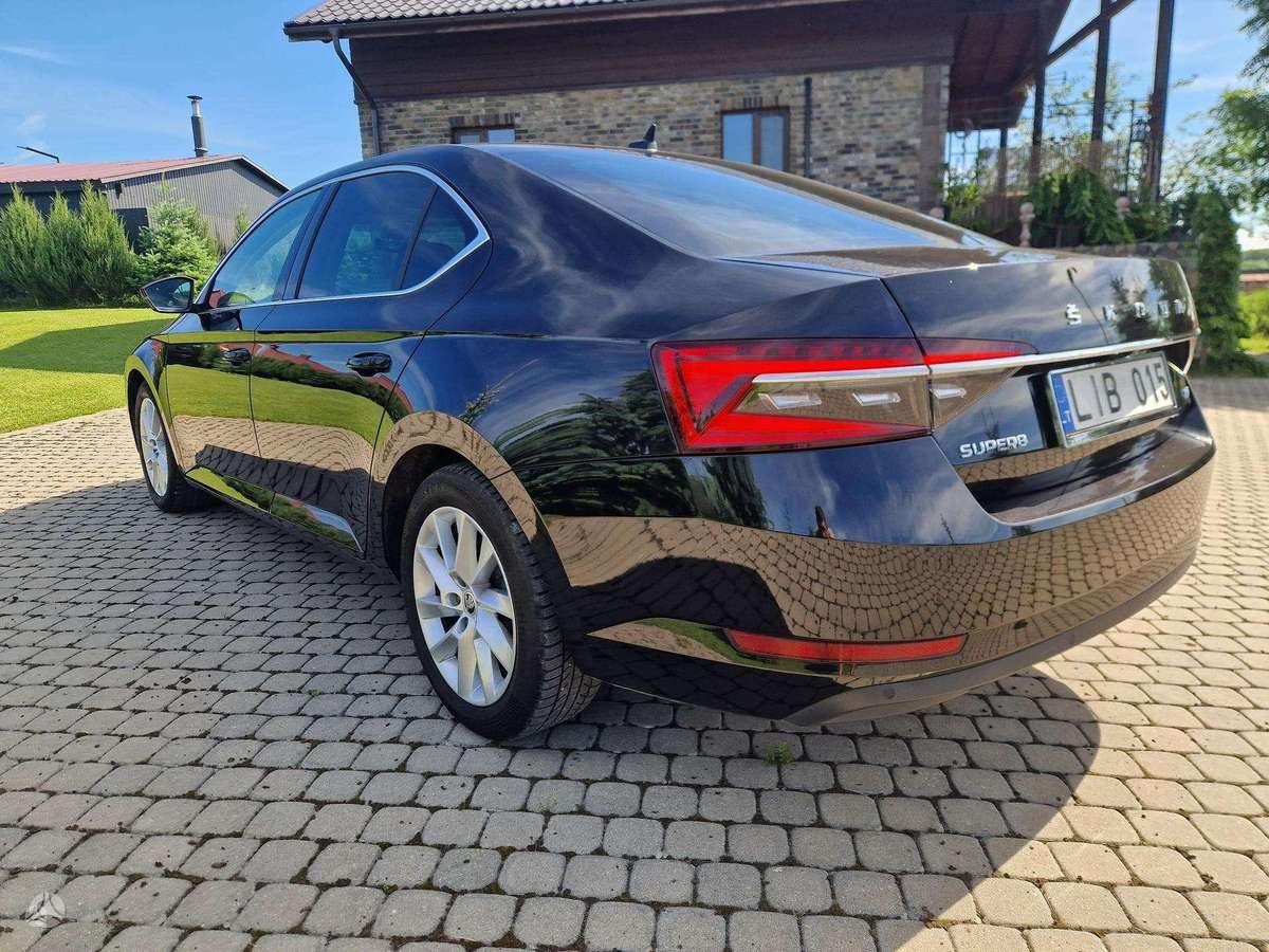 Škoda Superb - 9
