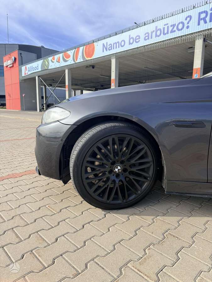 BMW 520, 2.0 l., sedanas
