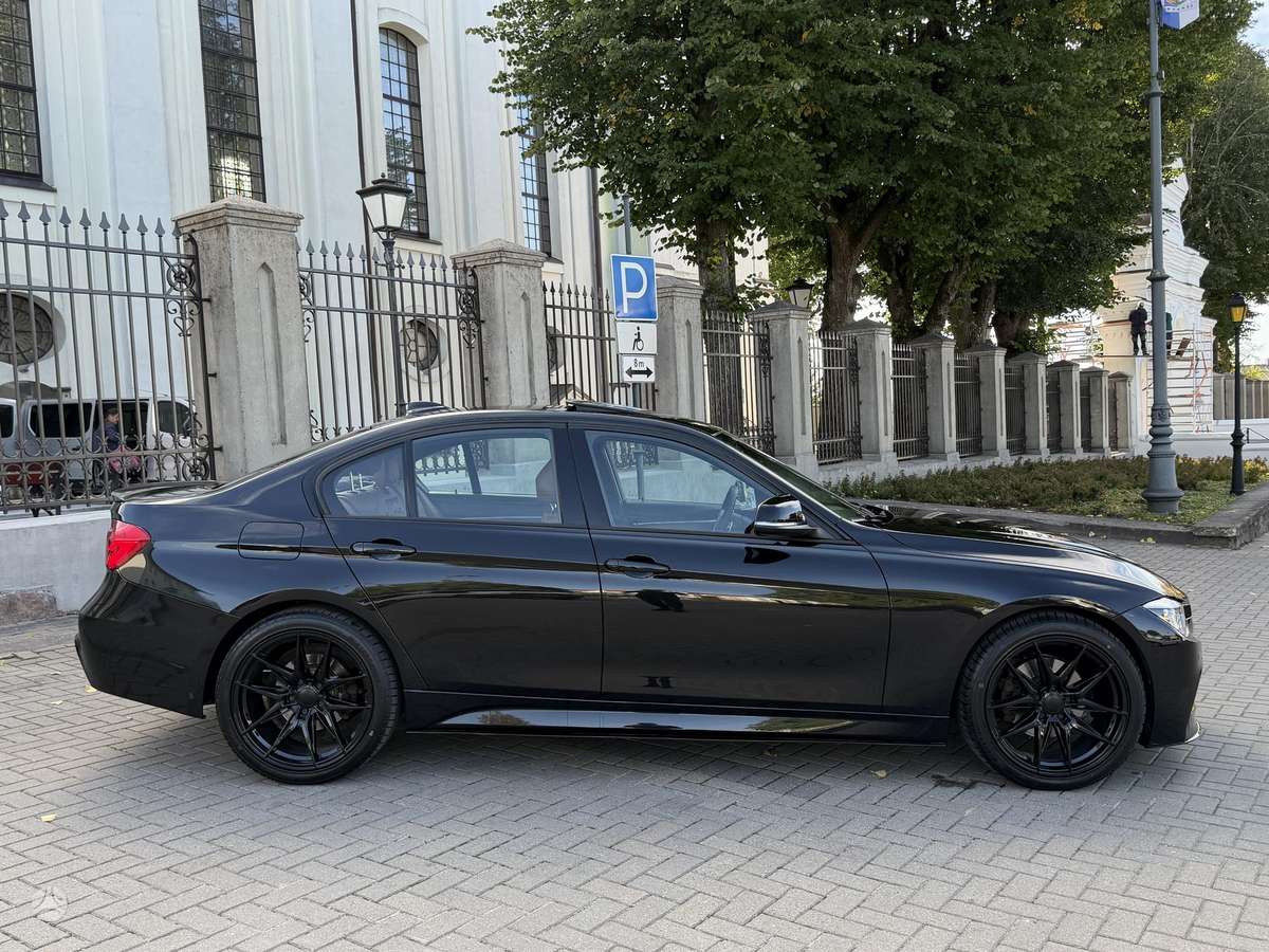 BMW 328, 2.0 l., Седан