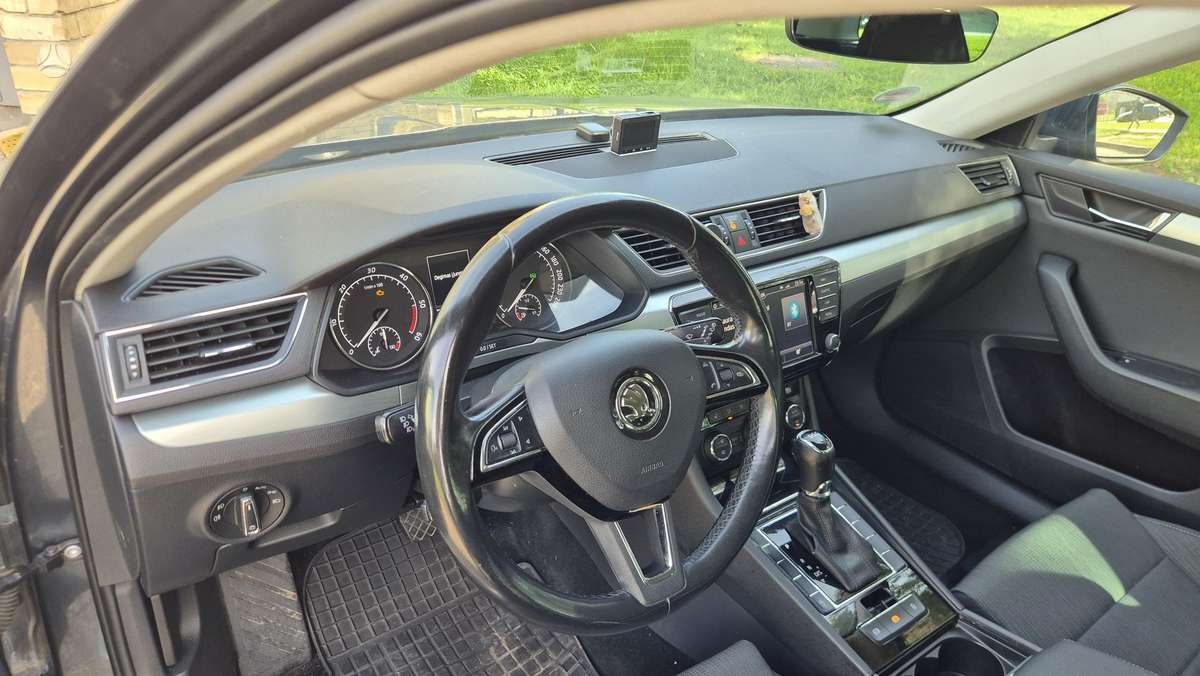 Skoda Superb, 2.0 l., Универсал