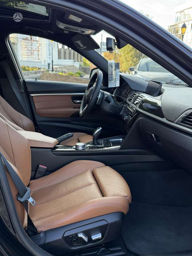 BMW 328, 2.0 l., Седан