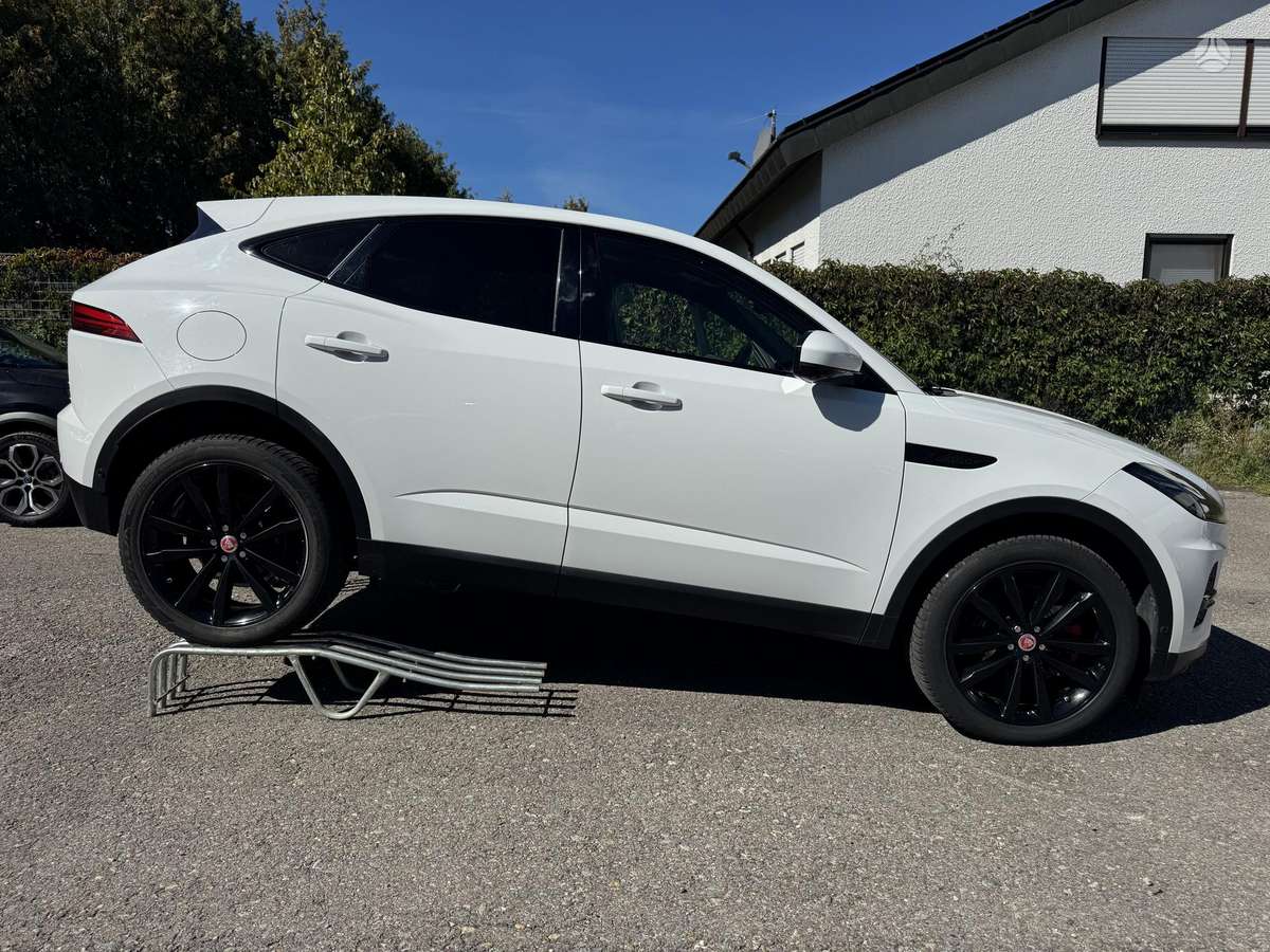 Jaguar E-Pace, 2.0 l., Внедорожник / Кроссовер