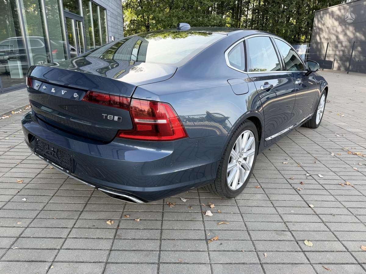 Volvo S90 - 4