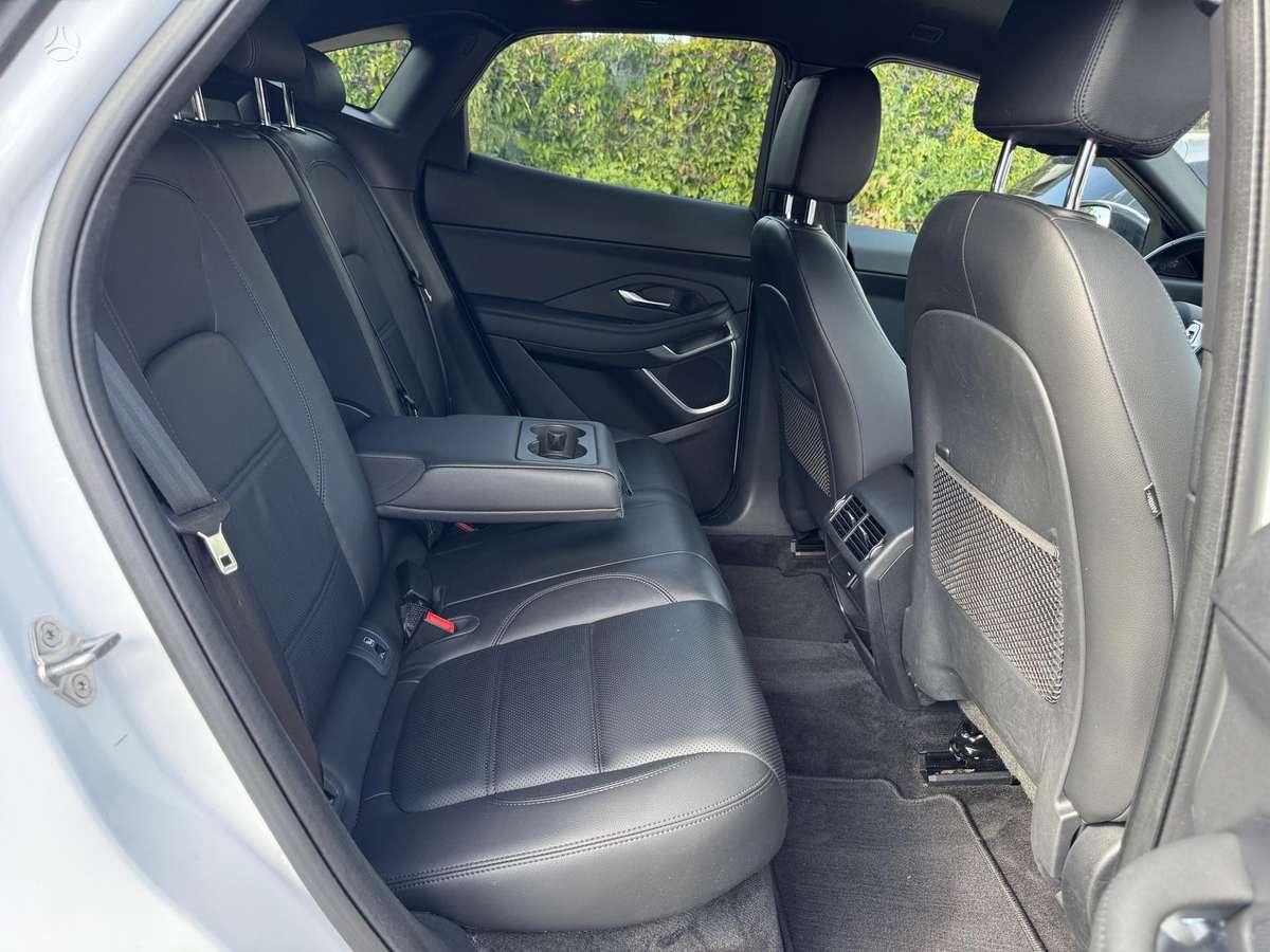 Jaguar E-Pace, 2.0 l., Внедорожник / Кроссовер