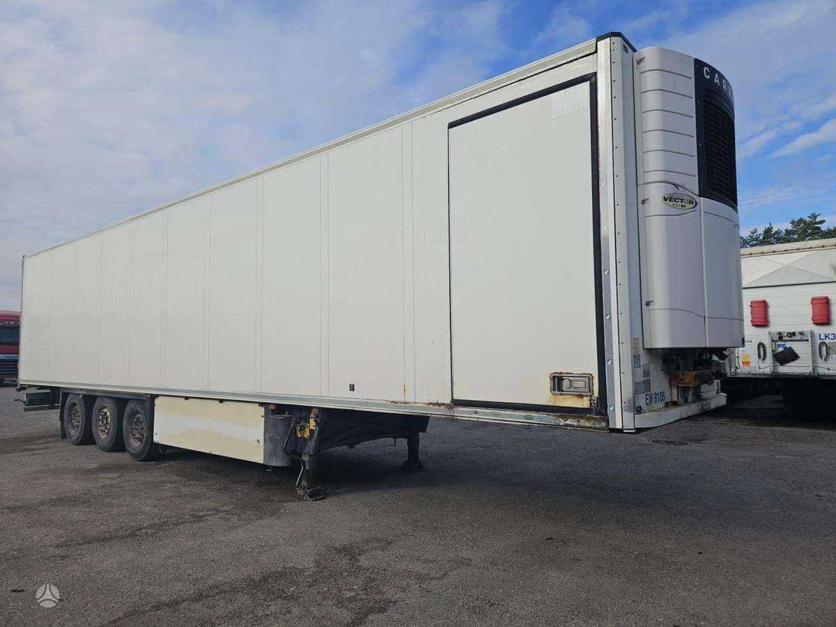 Schmitz SKO 24/L, refrigerated