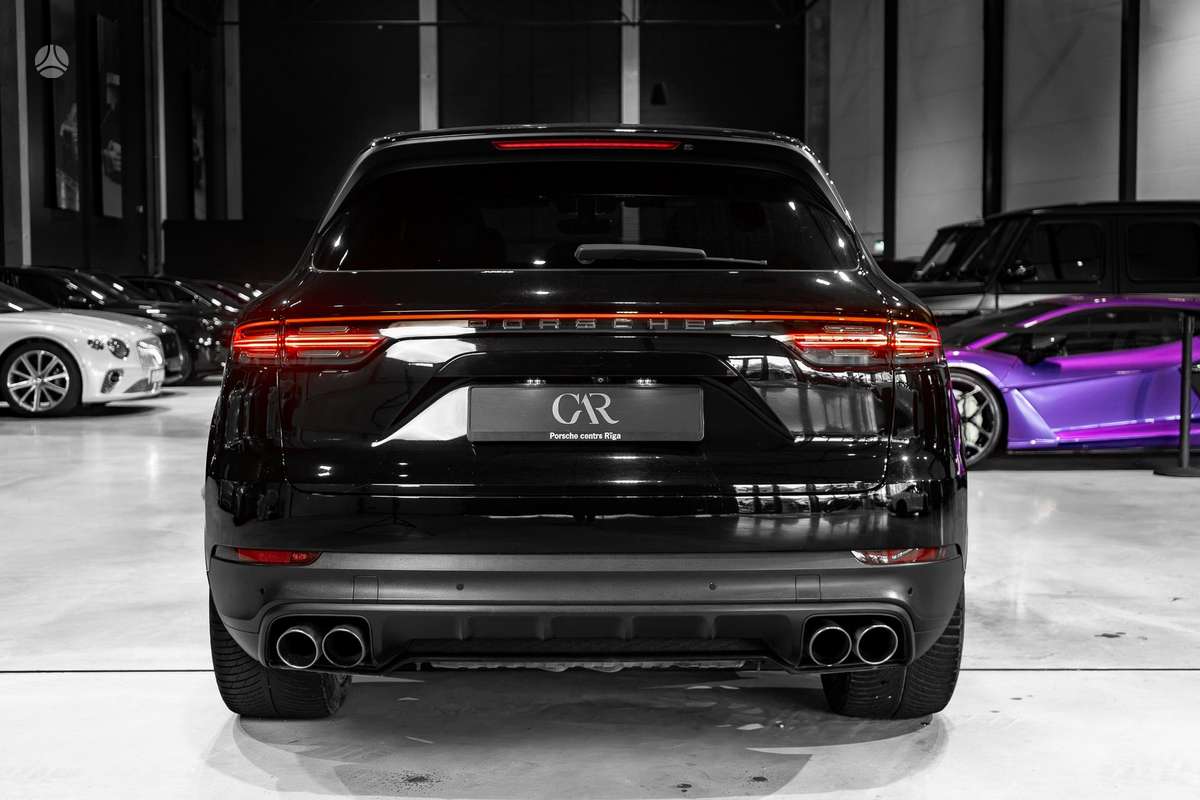 Porsche Cayenne - 5