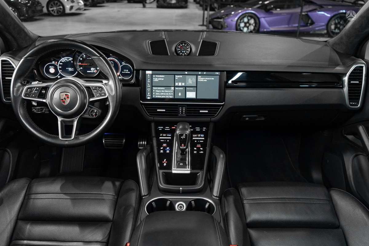 Porsche Cayenne, 2.9 l., off-road / crossover
