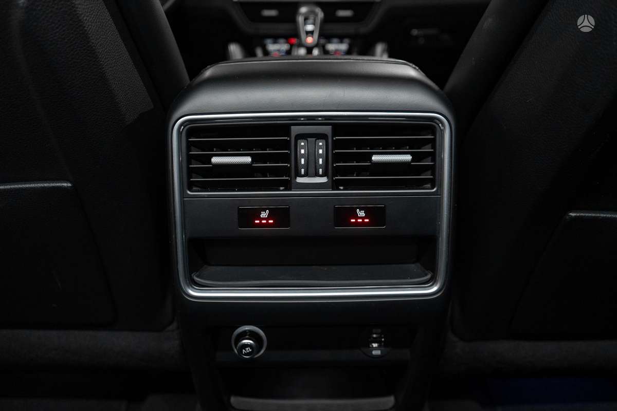 Porsche Cayenne, 2.9 l., off-road / crossover