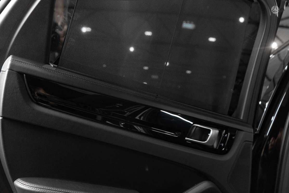 Porsche Cayenne, 2.9 l., off-road / crossover