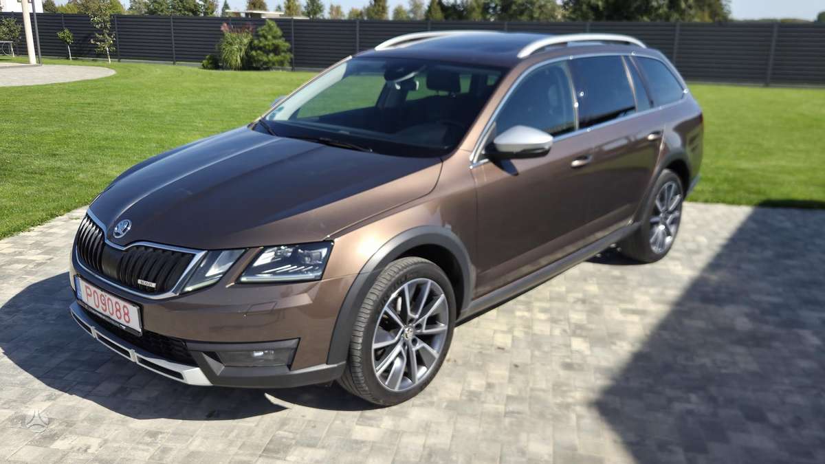 Škoda Octavia Scout - 2