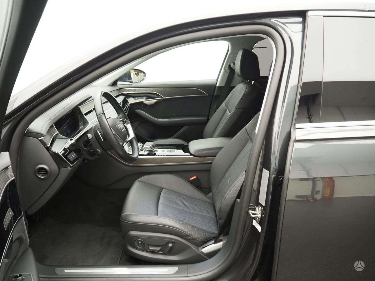 Audi A8, 3.0 l., Седан