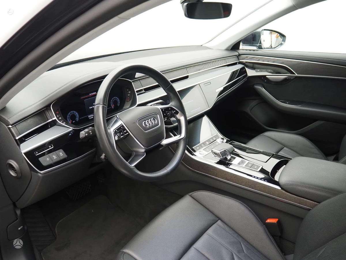 Audi A8, 3.0 l., Седан